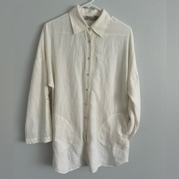 Linen Oversized Buttonup - Picture 2 of 6